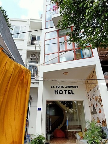 라 스위트 에어포트 호텔