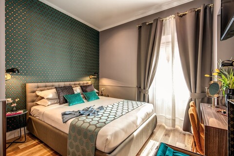 트리 챰 팔리아멘트 부티크 호텔