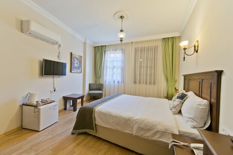 하드리안 게이트 호텔