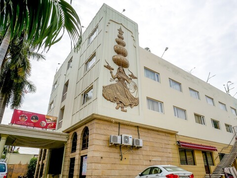 다이아몬드 호텔