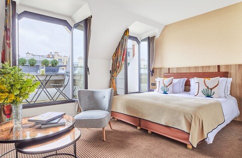 플라자 투르 에펠 호텔