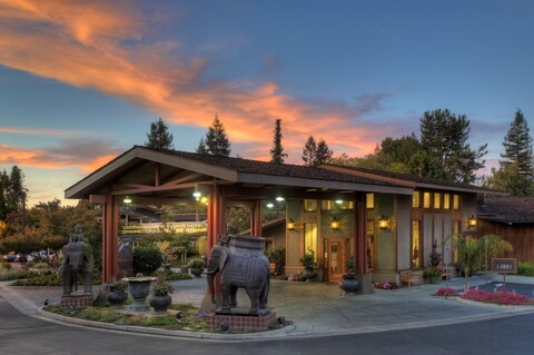 디나스 가든 호텔