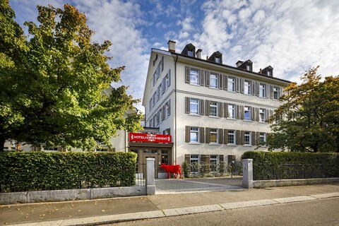 스위스 나이트 바이 파스빈드