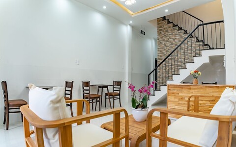 리틀 보스 홈스테이