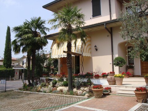 아파르타멘티 아메리카