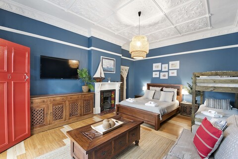 맨리 웨이브스 스튜디오 & 아파트먼트