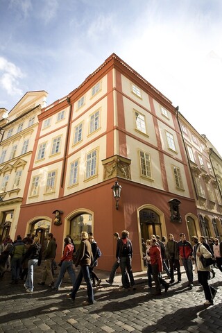 유 카프라 아파트먼트