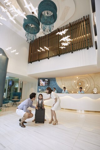 센타라 손리사 레지던스 & 스위트 스리라차