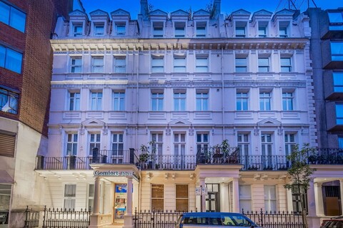 컴포트 인 하이드 파크