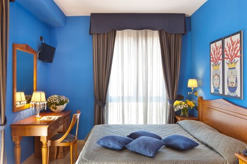 율리시즈 디럭스 호스텔