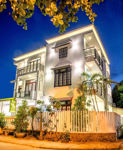 파 파 빌라 호이안