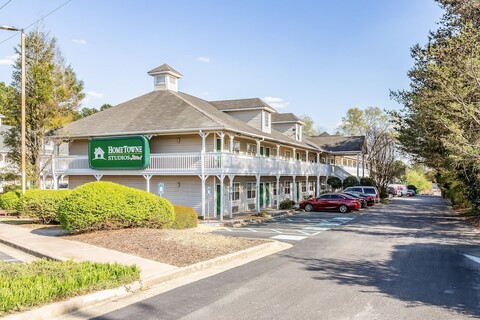 홈타운 스튜디오 바이 레드 루프 애틀랜타, 노크로스 사우스