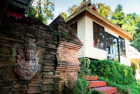 푸 자야 플로레스타 리조트