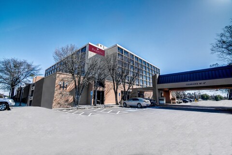 라마다 플라자 바이 윈덤 애틀랜타 에어포트