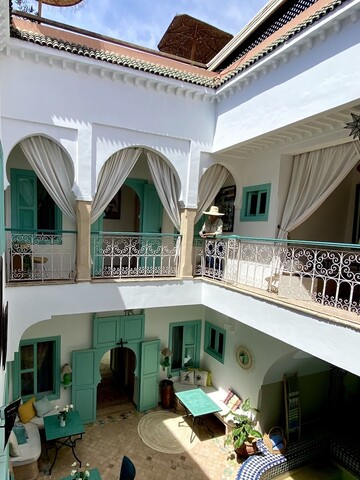 리아드 로리에 블랑크