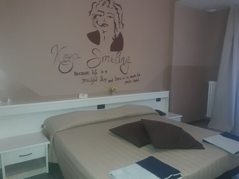 호텔 스타치오네 술 라고 디 이세오