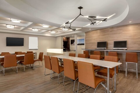 데이즈 인 바이 윈덤 토론토 웨스트 미시소거