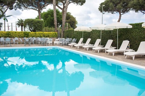 호텔 아고라, 베스트 웨스턴 확신 호텔 컬렉션