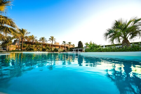 렐레 마세리아 카젤리