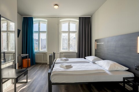 a&o 베를린 프리드리히샤인