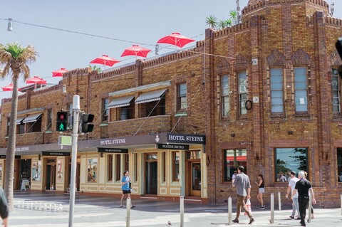 스테이 앳 호텔 스테인