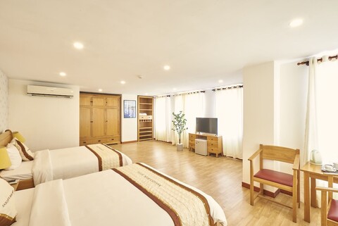 사이공스 북 호텔 - 디 에어포트 프런트