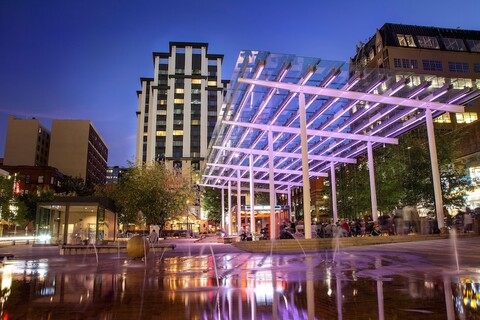 더 파라마운트 호텔