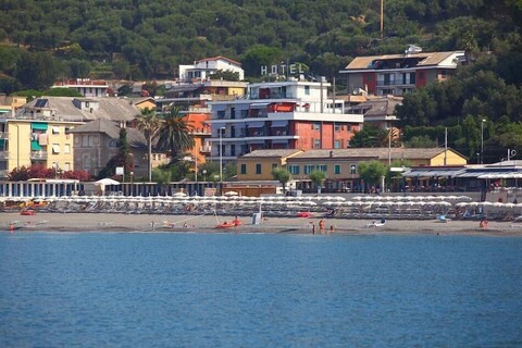 리얼 파크 호텔