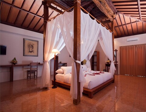 깜뽕 조글로 아방안 우붓