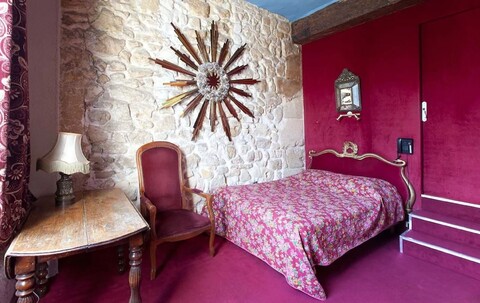 오텔 에스메랄다