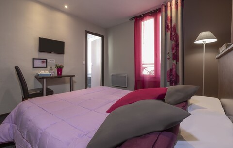 몽수리 오를레앙 호텔