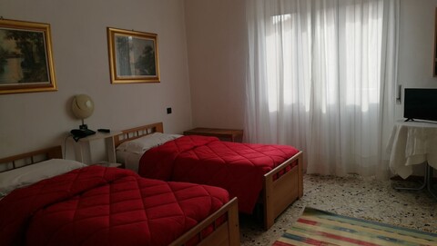 알베르고 리스토란테 로마