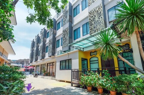 더 리틀 네스트 푸켓