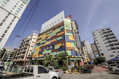 호텔 CIQ @ 왕 아 푹