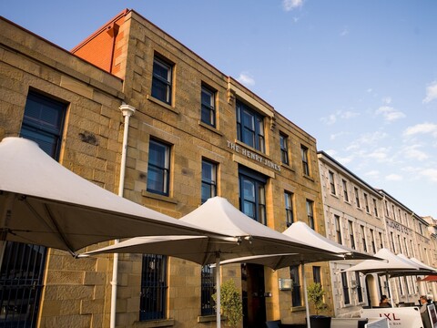 헨리 존스 아트 호텔