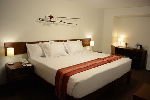 티에라 비바 미라플로레스 라르코