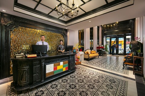 라벤더 센트럴 호텔 & 스파