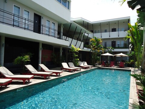 맨스 리조트 & 스파 - 게이 남성 전용