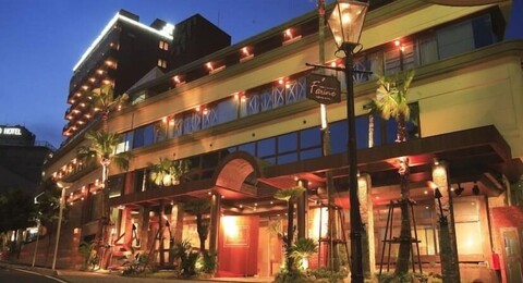 호텔 빌라 쿠레타케