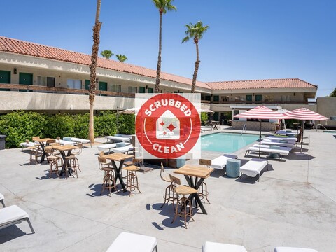 인퓨전 비치 클럽