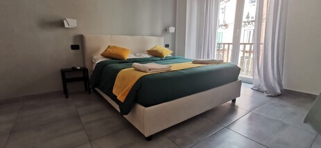 하이 렐레이 룸스