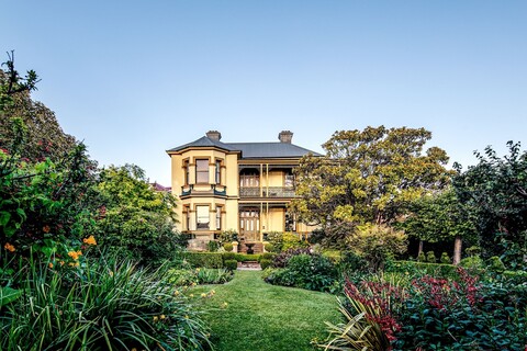 더 코린다 컬렉션