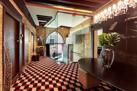 차밍 하우스 iQs