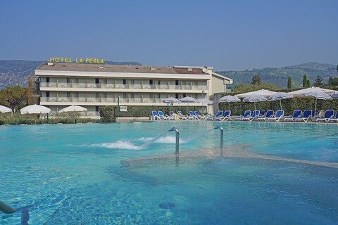 바이크 호텔 라 페를라