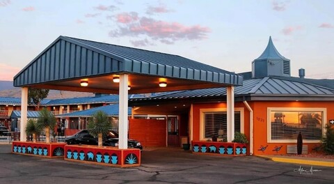 더 클래식 데저트 에어 호텔