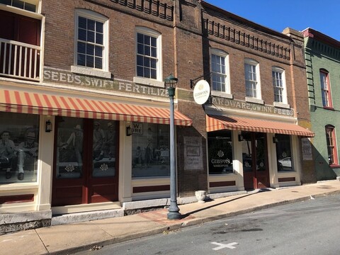 깁슨스 웨어하우스