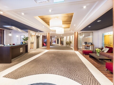 호텔 르 프레 카레