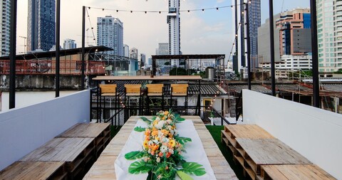 트로피컬 서머 호스텔