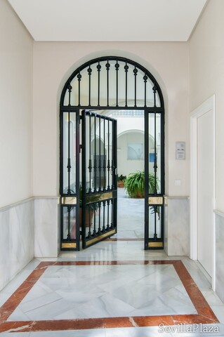 스위트 세비야 플라싸 아파르타멘토스