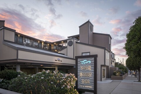 웨이브 스트리트 인